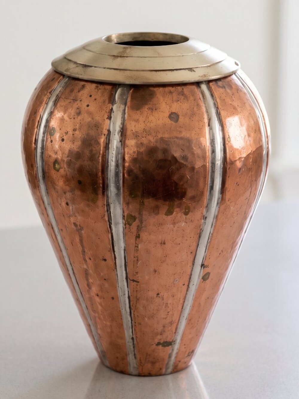 VTG Maccanah Brass Works 14.5" Hammered Copper Urn Mantle Vase Brass Rim